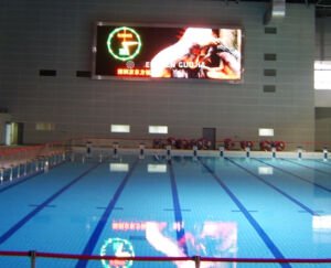 شاشة ليد سكرين لحمامات السباحة