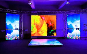 9 points for comparison Between Synchronous and Asynchronous LED Displays